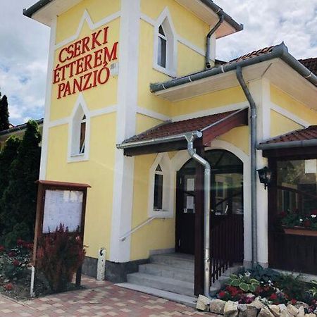 Cserki Panzio Balatonfőkajár Eksteriør billede
